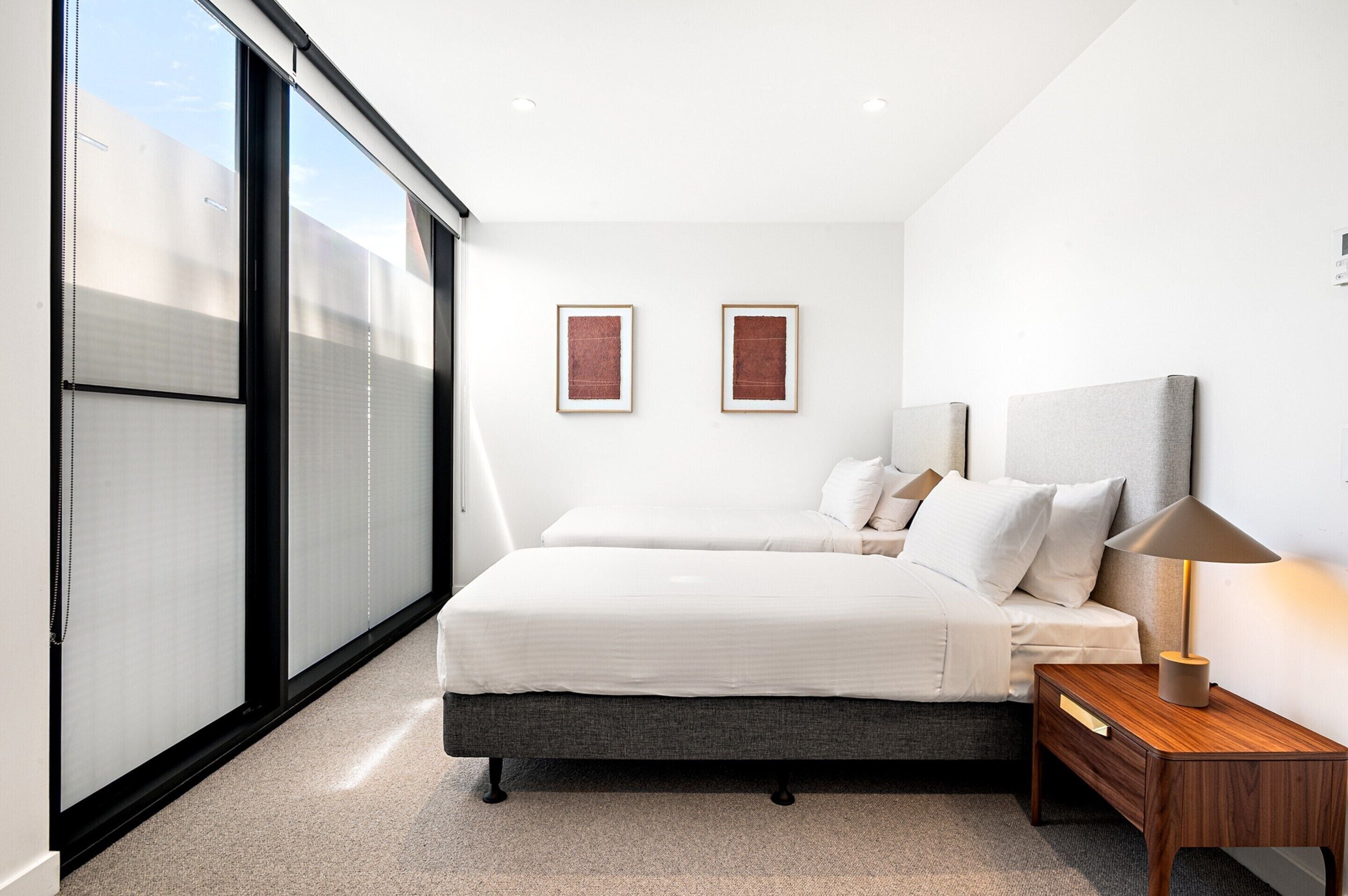 3 bedrooms, bed sheets