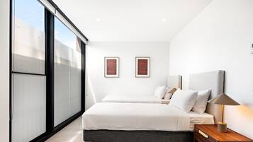 3 bedrooms, bed sheets