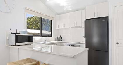 Spacious 2-Bedroom with Private Parking Access