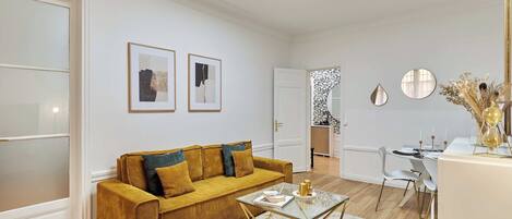 Apartment | Living area