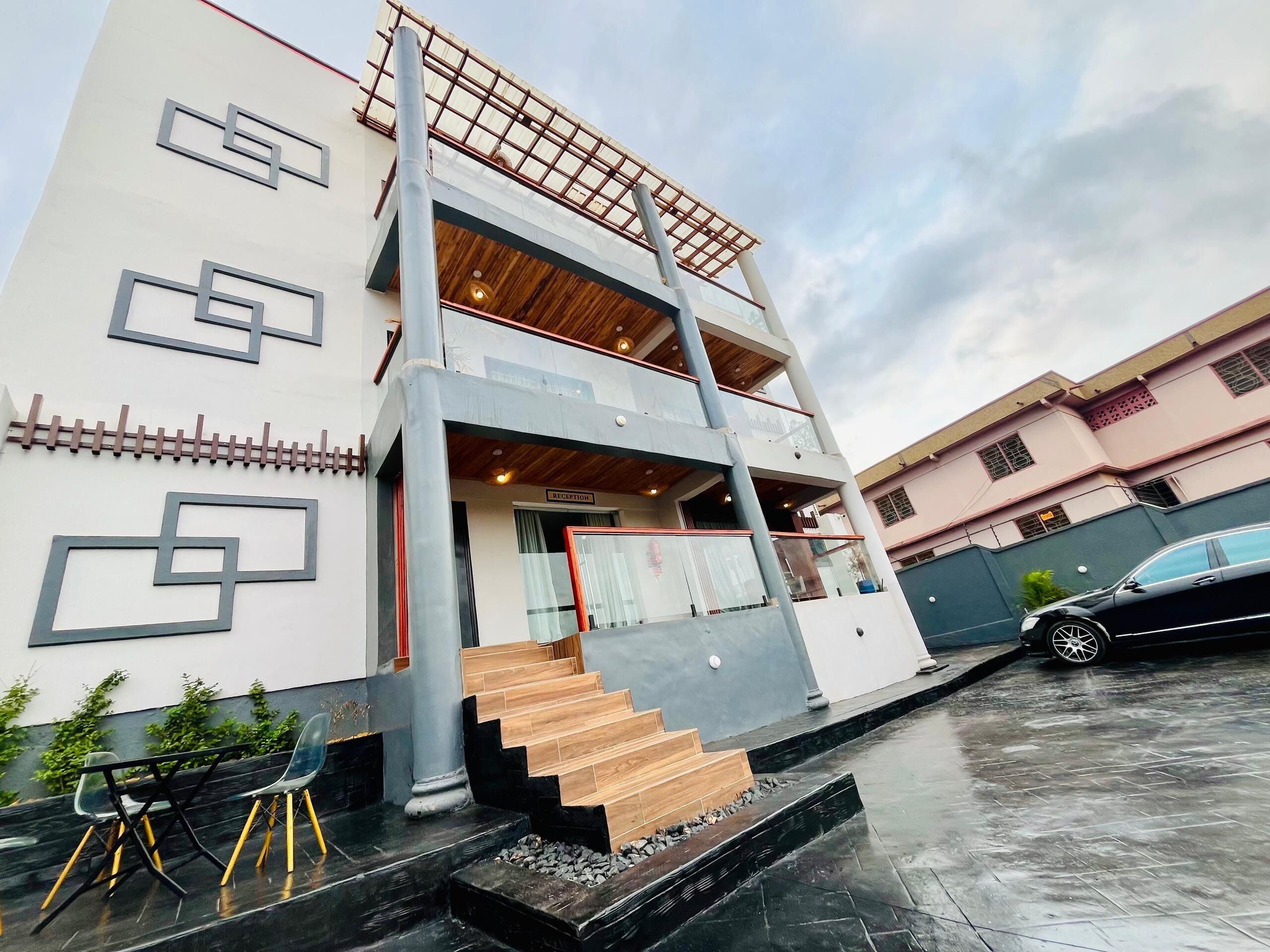 واجهة المنشأة