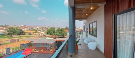 Departamento superior, balcón | Escritorio, espacio para trabajar con laptop y wifi gratis