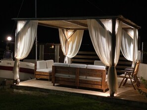 Terrace/patio - Perfectly Located House by the Sea (Logos)