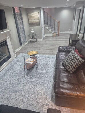 Living area - Basement apartment in Whitby. (Whitby)