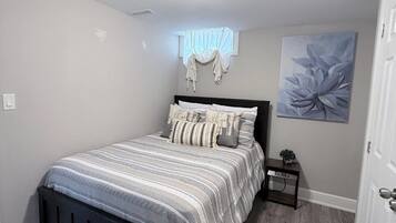 1 bedroom, iron/ironing board, WiFi, bed sheets