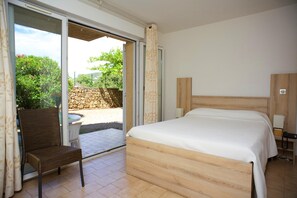 1 bedroom - Chic Romantic Getaway in L'ile Rousse (L'Île-Rousse)