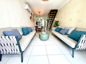 TV - Cozy duplex apartment at the City Center (Cartagena de Indias)