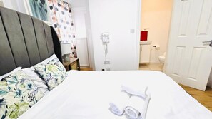 1 室のベッドルーム、アイロン / アイロン台、WiFi、ベッドシーツ