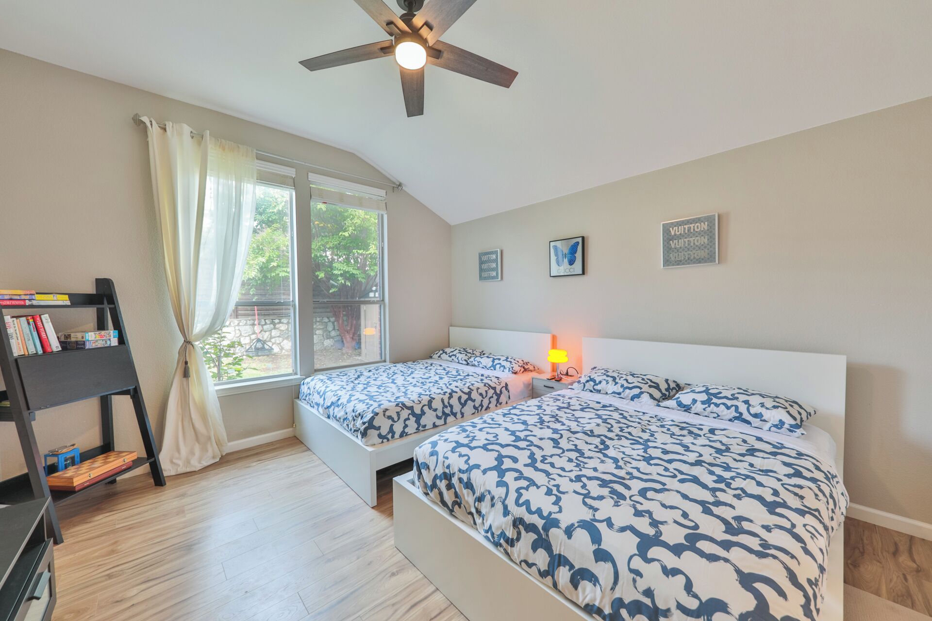 3 slaapkamers, reisbedje, gratis wifi, beddengoed