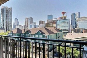 Property grounds - Peaceful DT Condo |   Saddledome  |  HeatedParking (Calgary)
