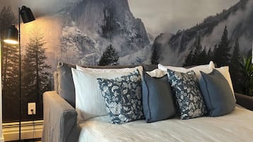 2 bedrooms, desk, iron/ironing board, travel crib