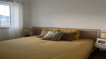 Apartment | 2 bedrooms, iron/ironing board