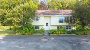 Exterior - Delightful studio retreat in charming Wilton for a relaxing stay (Wilton)