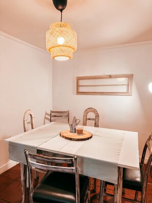 Dining - Pet-friendly Lisbon Stay (Lisbon)