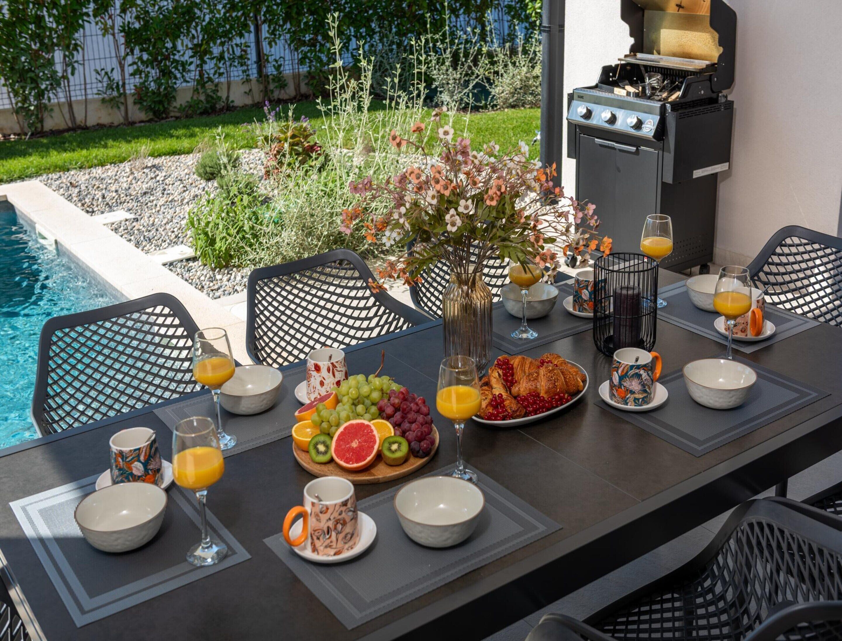 تفاصيل الفندق من الداخل