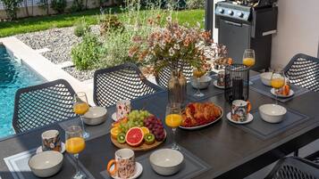 تفاصيل الفندق من الداخل