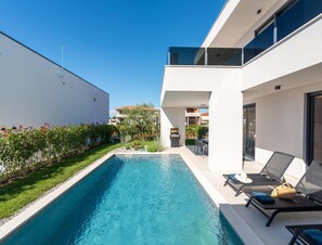 House | Pool - Stylish Istrian Villa With Private Pool (Novigrad)