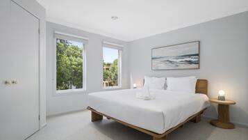 Apartment | 3 bedrooms, iron/ironing board, bed sheets