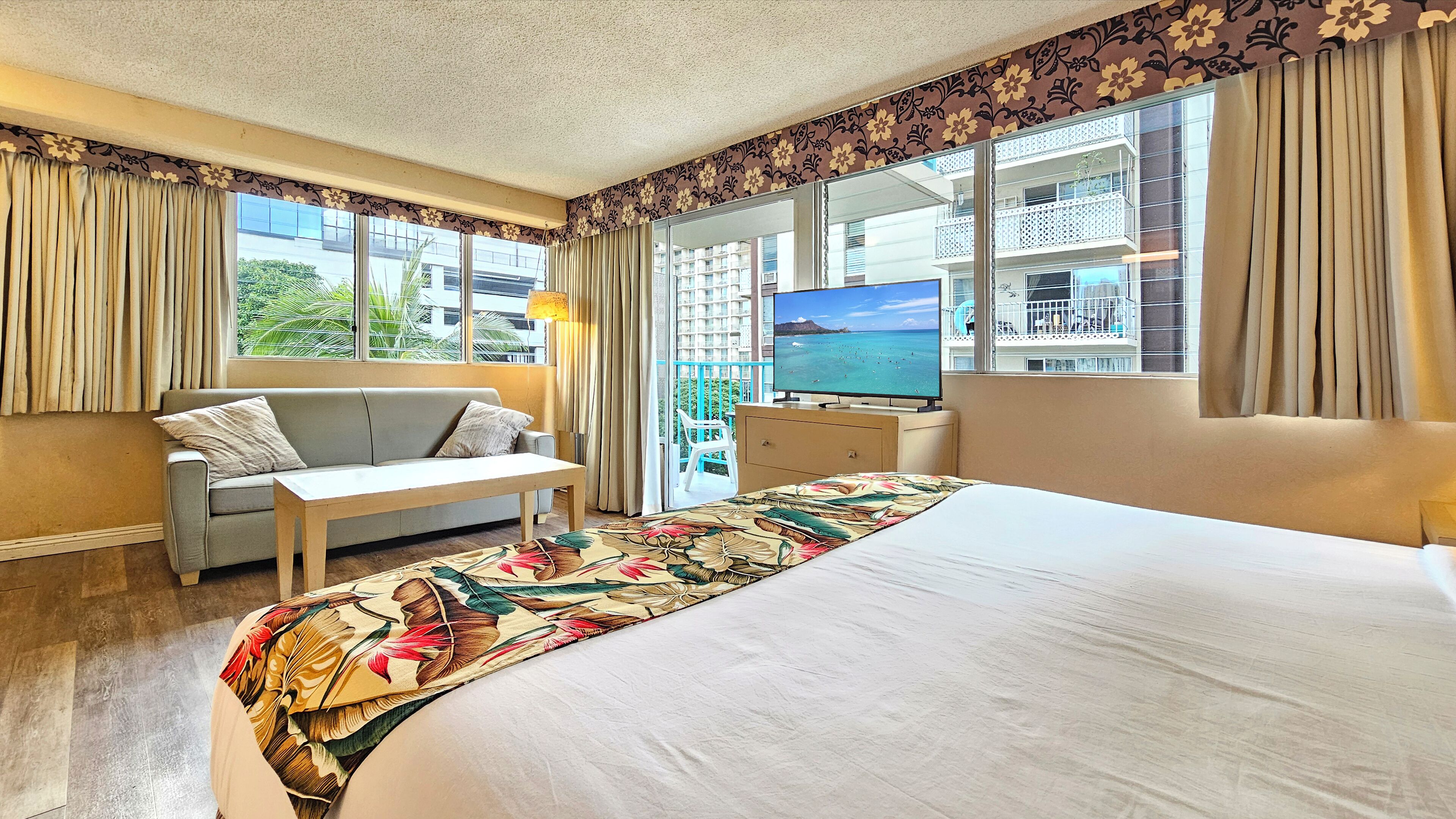 Iron/ironing board, free WiFi, bed sheets