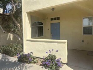 Exterior detail - The Mahogany Shore.. (Oceano)