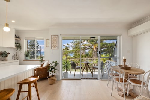 Sunrise Cove 2-bed Apartment at Newport Beach