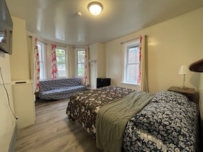 5 habitaciones, wifi y ropa de cama 