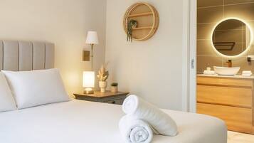 3 bedrooms, bed sheets