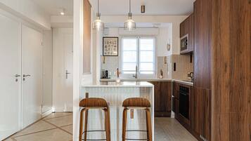 Apartment | Private kitchen | Fridge, microwave, oven, dishwasher