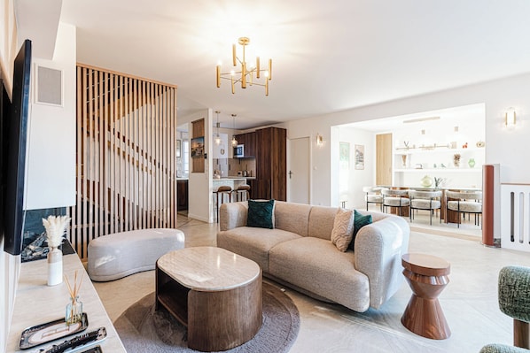 Apartment | Living area - Elegant Family Home Near Deauville (Saint-Arnoult)