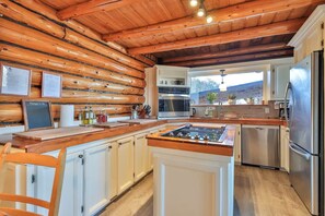 Micro-ondes, four, plaque de cuisson, lave-vaisselle