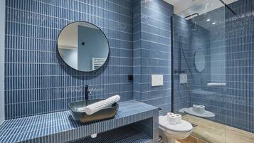 Apartment | Bathroom | Hair dryer