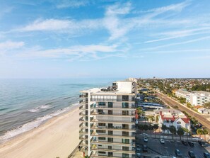 Exterior - “Sun, Sand & Spectacular Views Family-Friendly Madeira Beach Condo-Corner Unit (Madeira Beach)