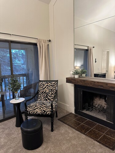 Newly remodeled perfect 3-bedroom townhome in Park City with hot tub and garage.