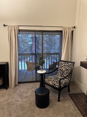 Interior - Newly remodeled perfect 3-bedroom townhome in Park City with hot tub and garage. (Park City)