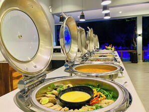 Free daily buffet breakfast  - Matemwe sands Hotel (Matemwe)