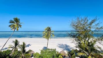 Vue sur la plage/lâocĂ©an