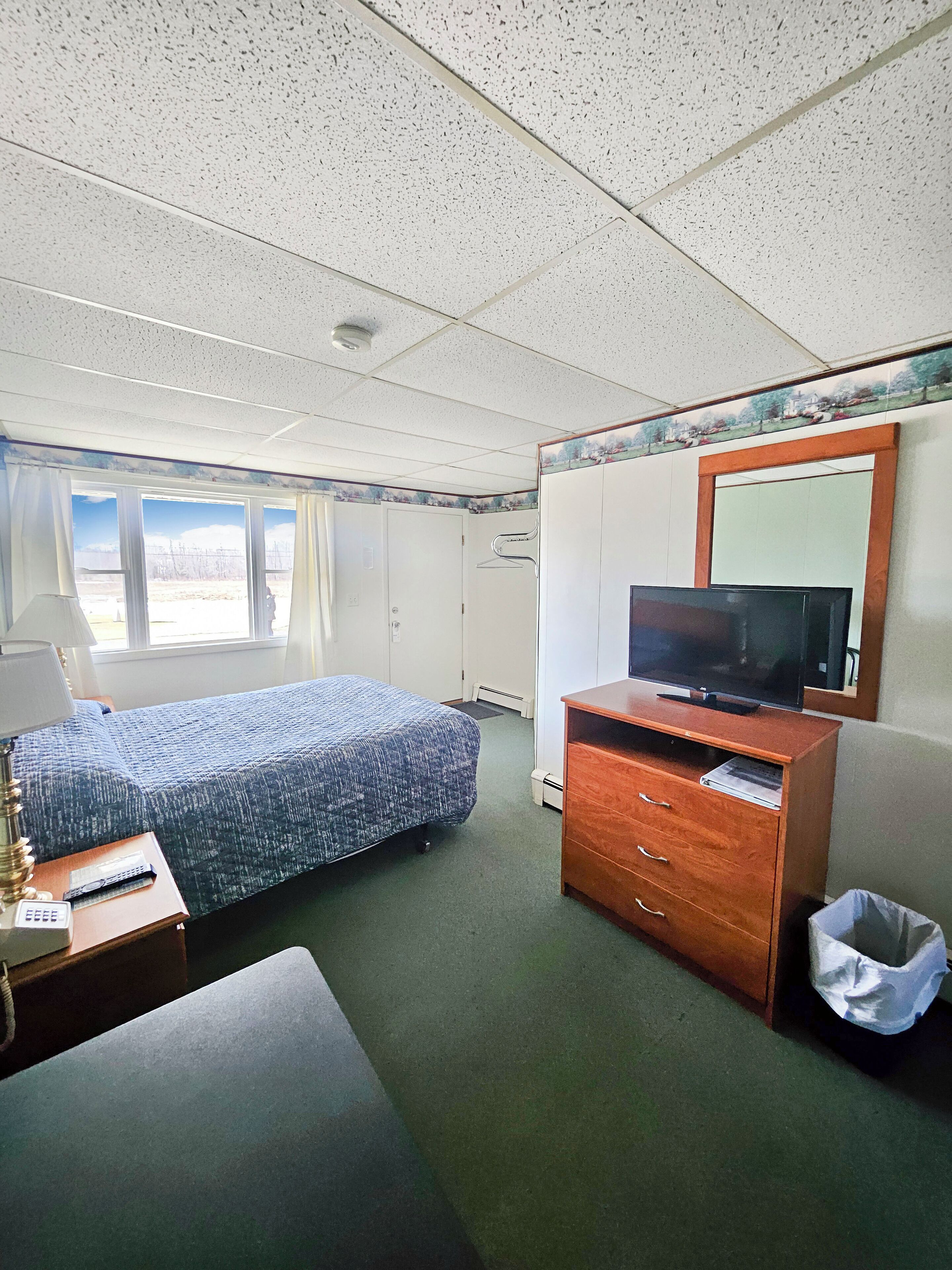 Classic Single Room | Free WiFi