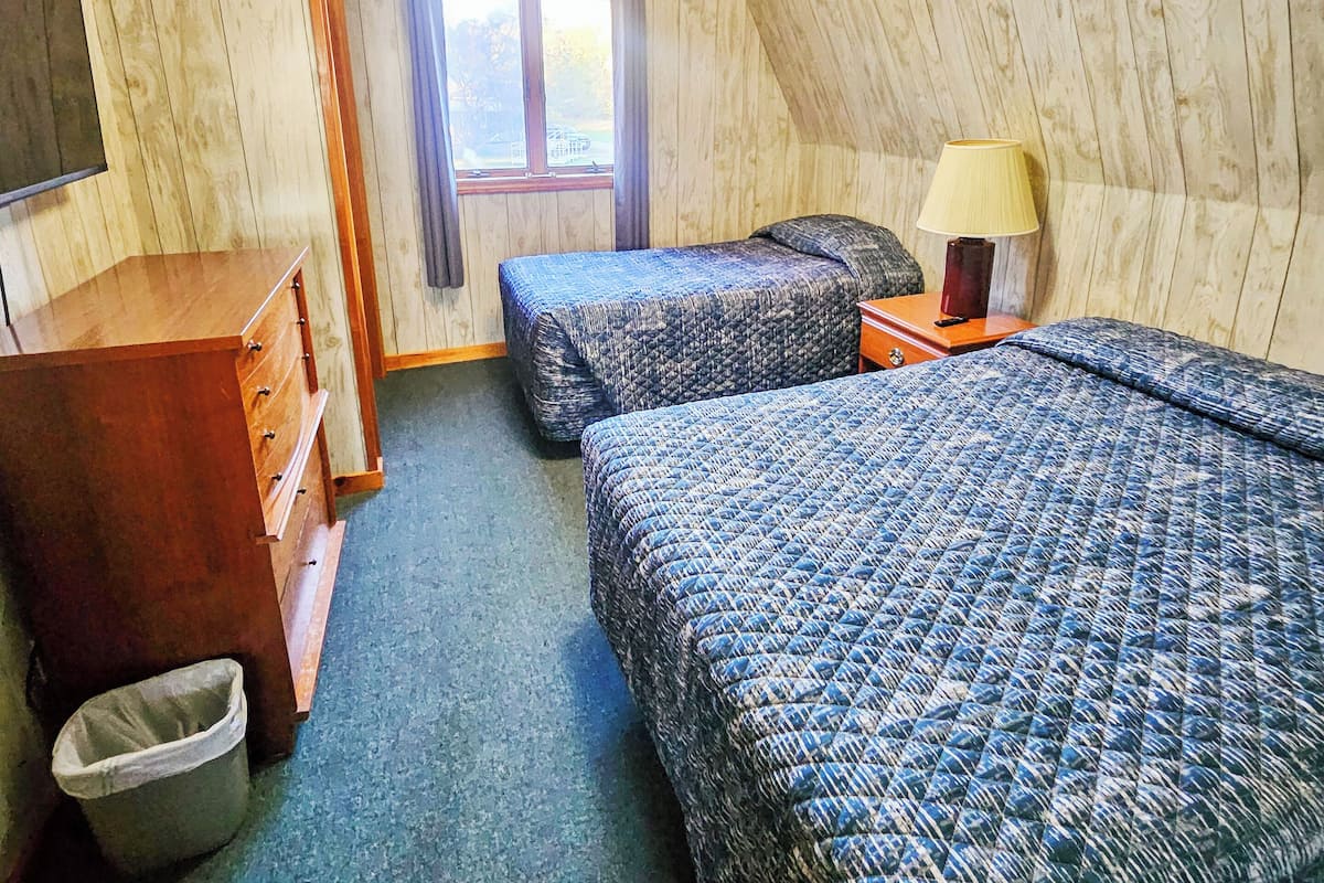 Deluxe Suite, Balcony | WiFi (free)