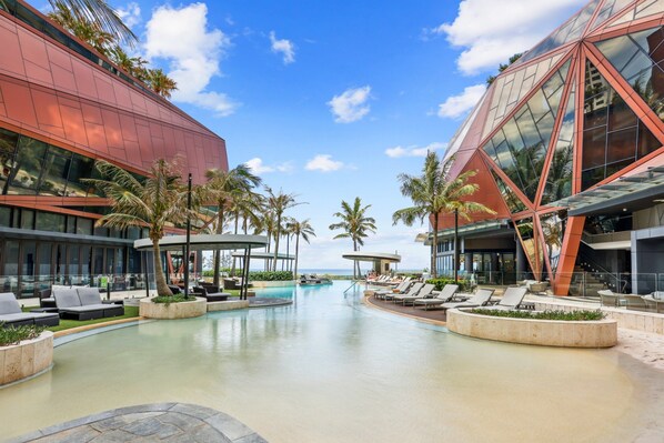 Apartment | Pool | Outdoor pool - Luxury Beachfront 1-bed Apartment With Pool & Gym (Gold Coast)
