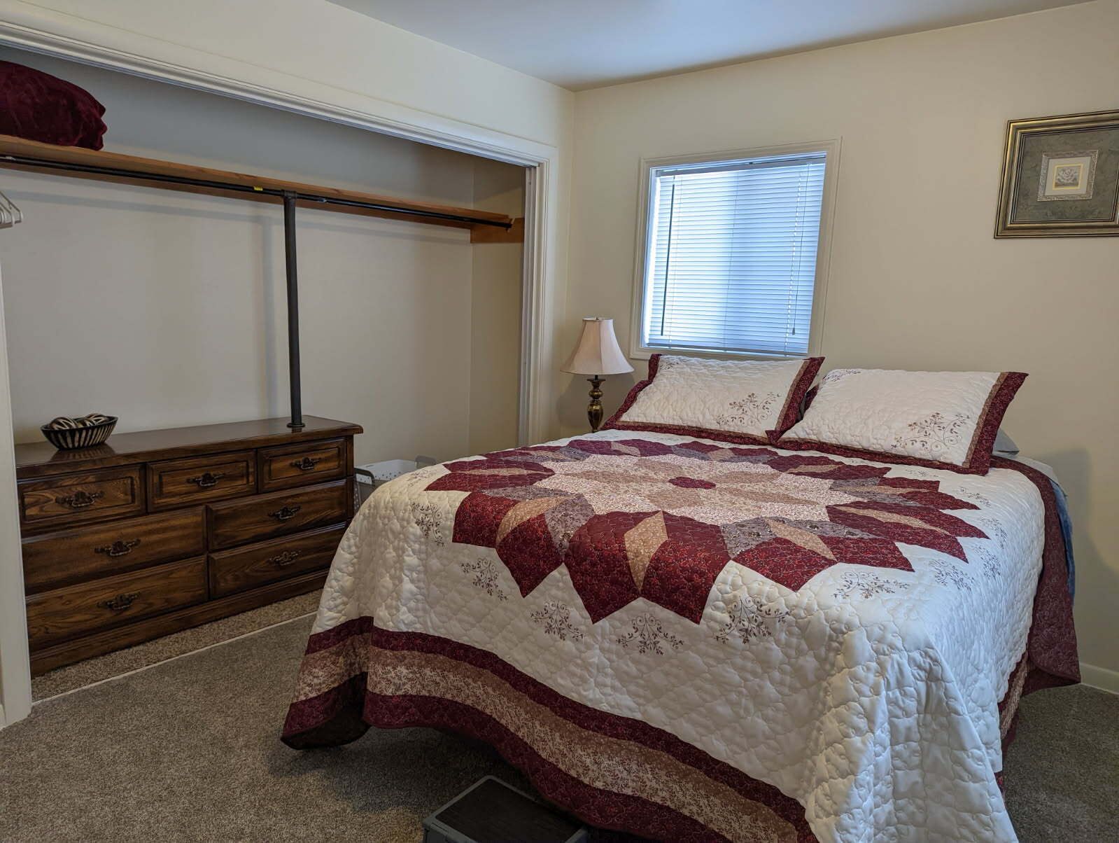 Ferros/tábuas de passar roupa, Wi-Fi, roupa de cama