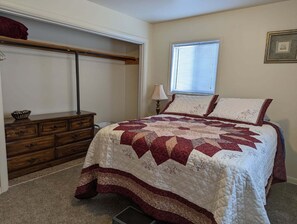 Ferros/tábuas de passar roupa, Wi-Fi, roupa de cama