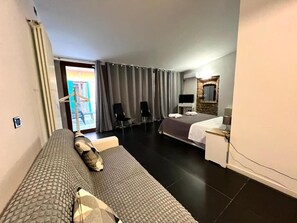 Departamento, balcón, vista al patio | Wifi gratis 