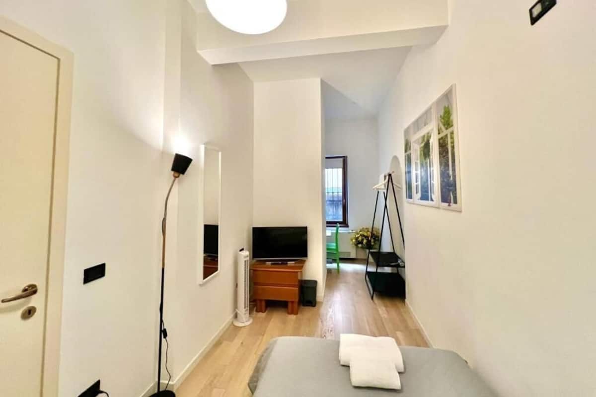 Classic Single Room | Free WiFi