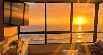 "Oceanfront 3BR, Home Office, Pool, Gym, Sauna, BBQ, Play area and Free Parking"