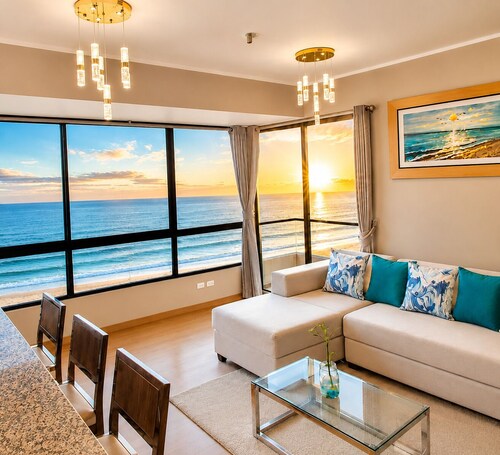 "Oceanfront 3BR, Home Office, Pool, Gym, Sauna, BBQ, Play area and Free Parking"