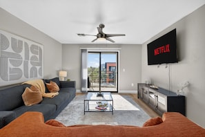 Een televisie en videogames