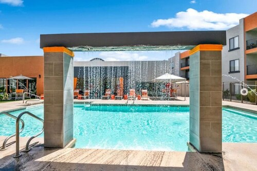 Tranquil 3BR Escape • Pool • Hot Tub • Gym • Games