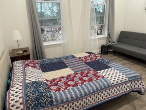 4 bedrooms, WiFi, bed sheets