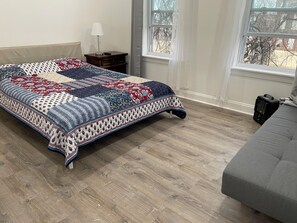 4 bedrooms, WiFi, bed sheets