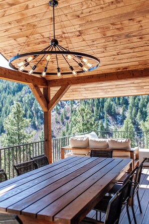 Outdoor dining - Breathtaking View 12 Min to Downtown (Durango)